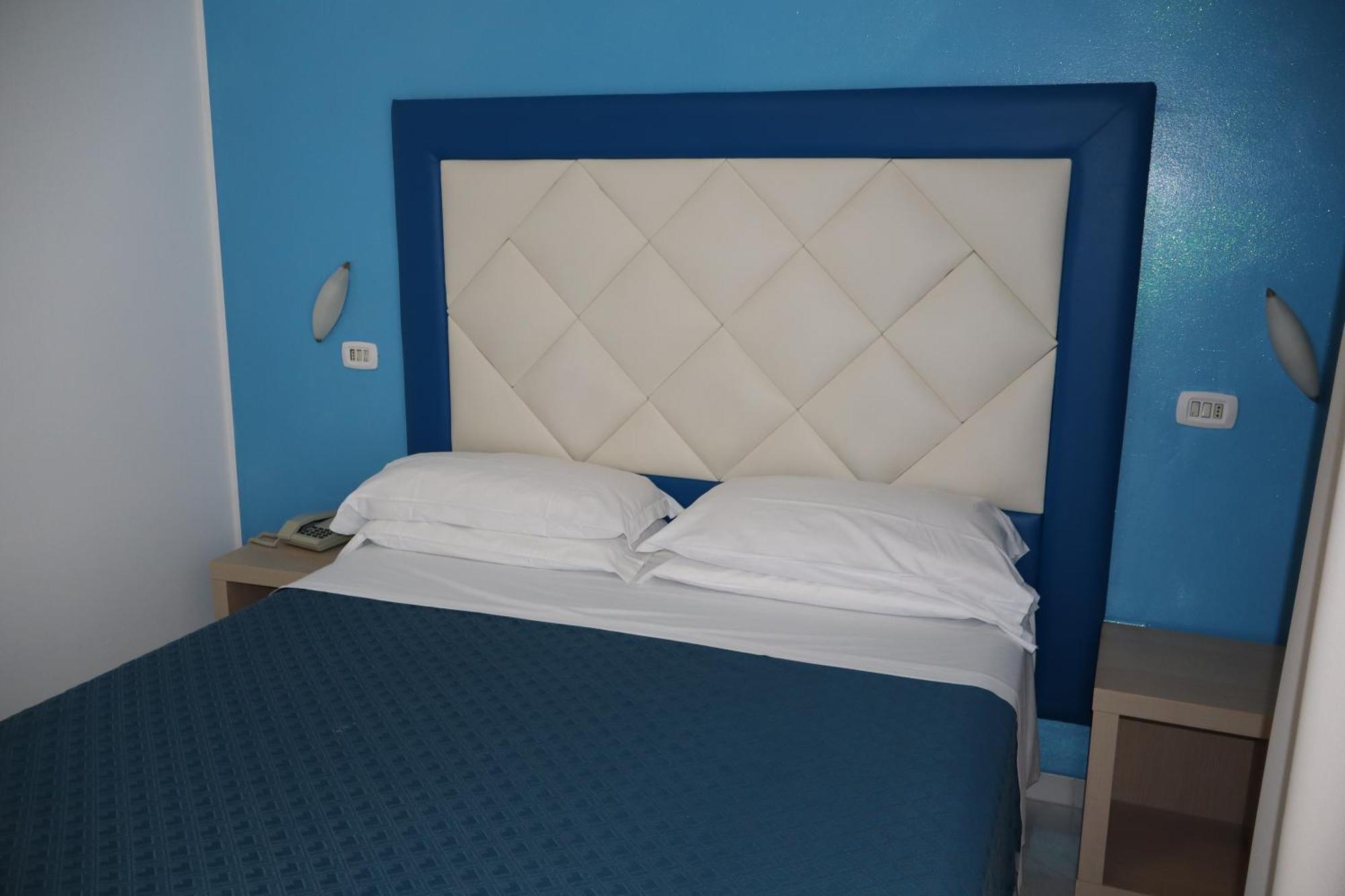 Hotel Albatros Roseto Degli Abruzzi Zewnętrze zdjęcie