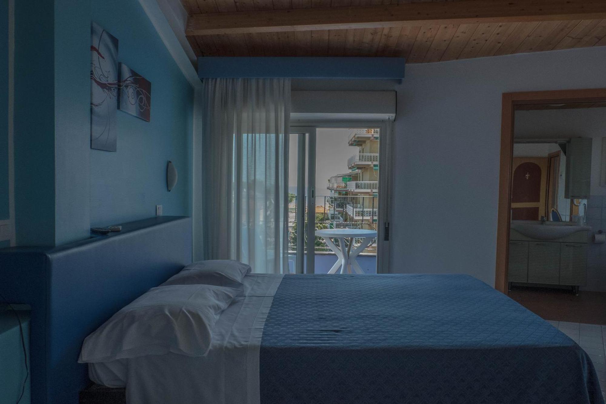 Hotel Albatros Roseto Degli Abruzzi Zewnętrze zdjęcie