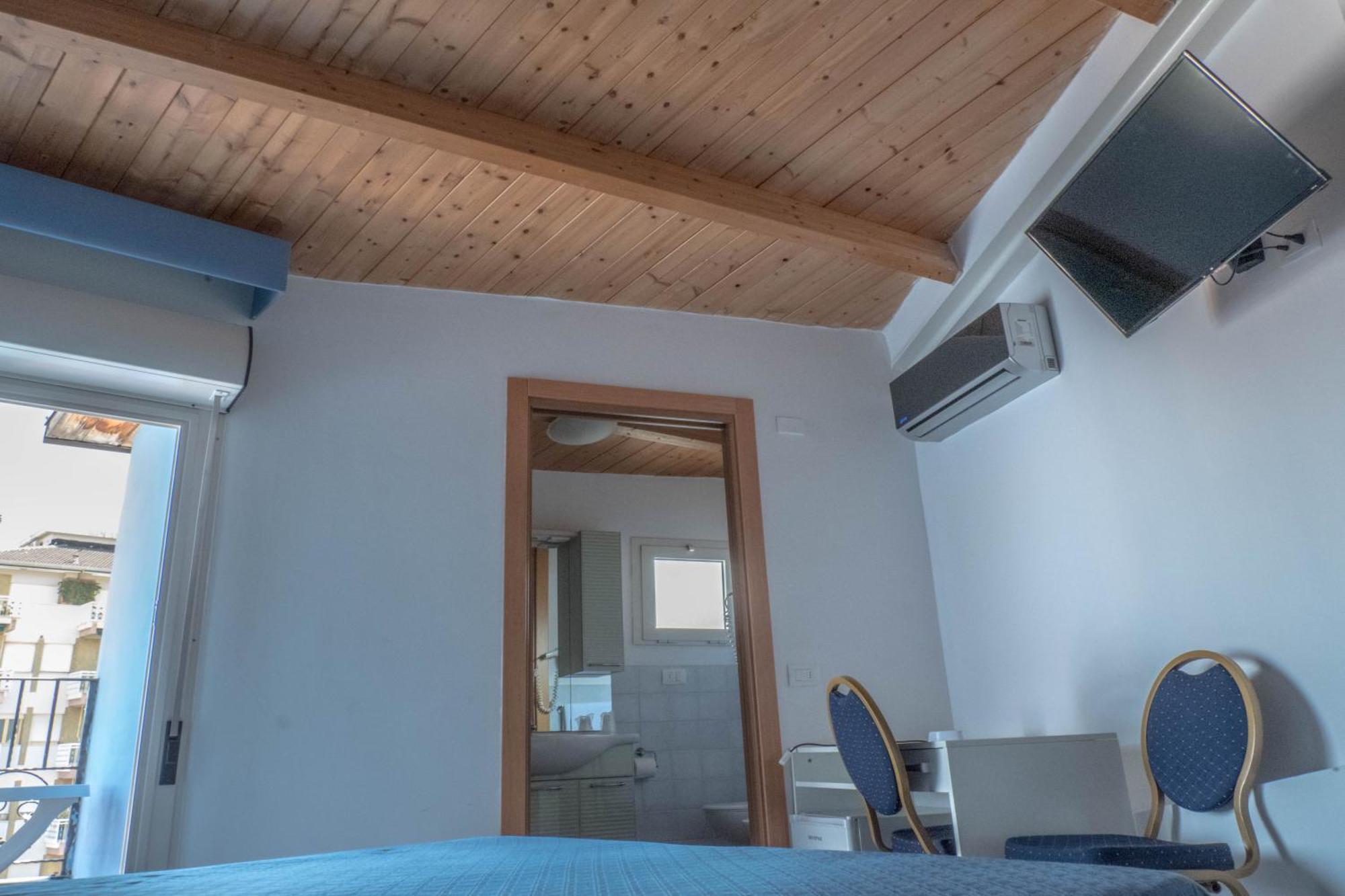 Hotel Albatros Roseto Degli Abruzzi Zewnętrze zdjęcie