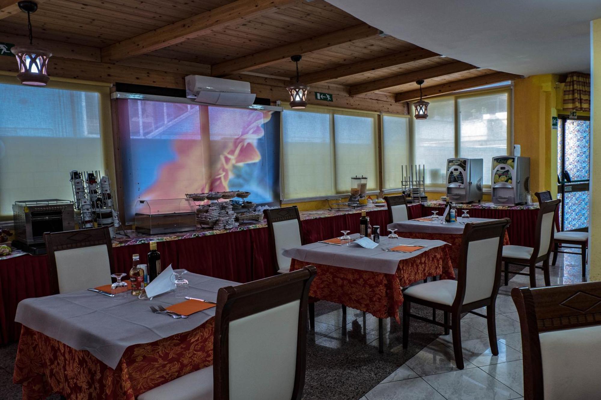 Hotel Albatros Roseto Degli Abruzzi Zewnętrze zdjęcie