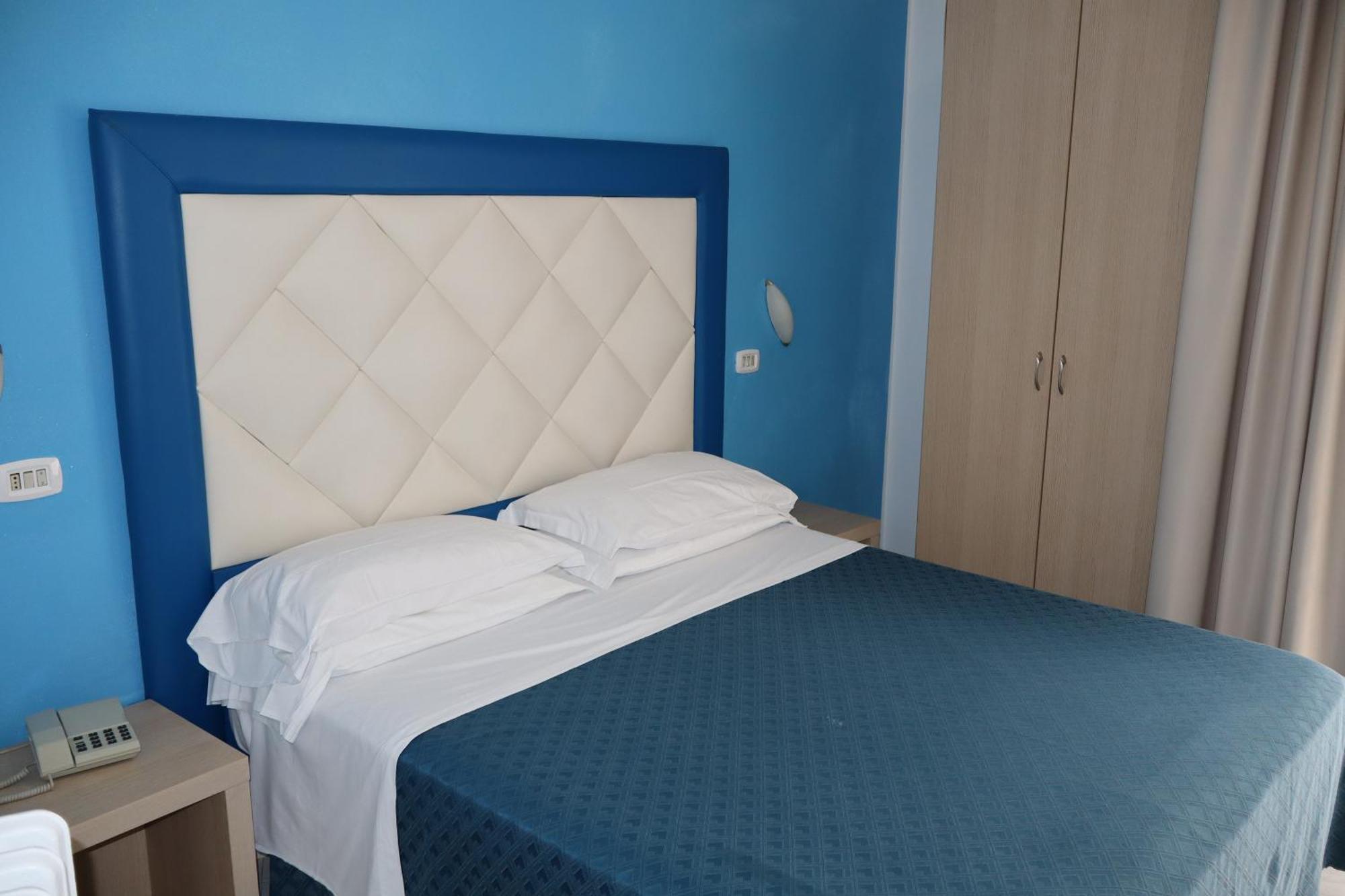 Hotel Albatros Roseto Degli Abruzzi Zewnętrze zdjęcie